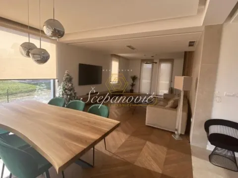 Prodaja, kuća, 360m², Petrovaradin, Novi Sad - image 7