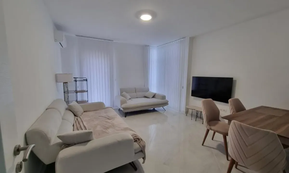 Prodaja, stan, 95m², Rozino, Budva