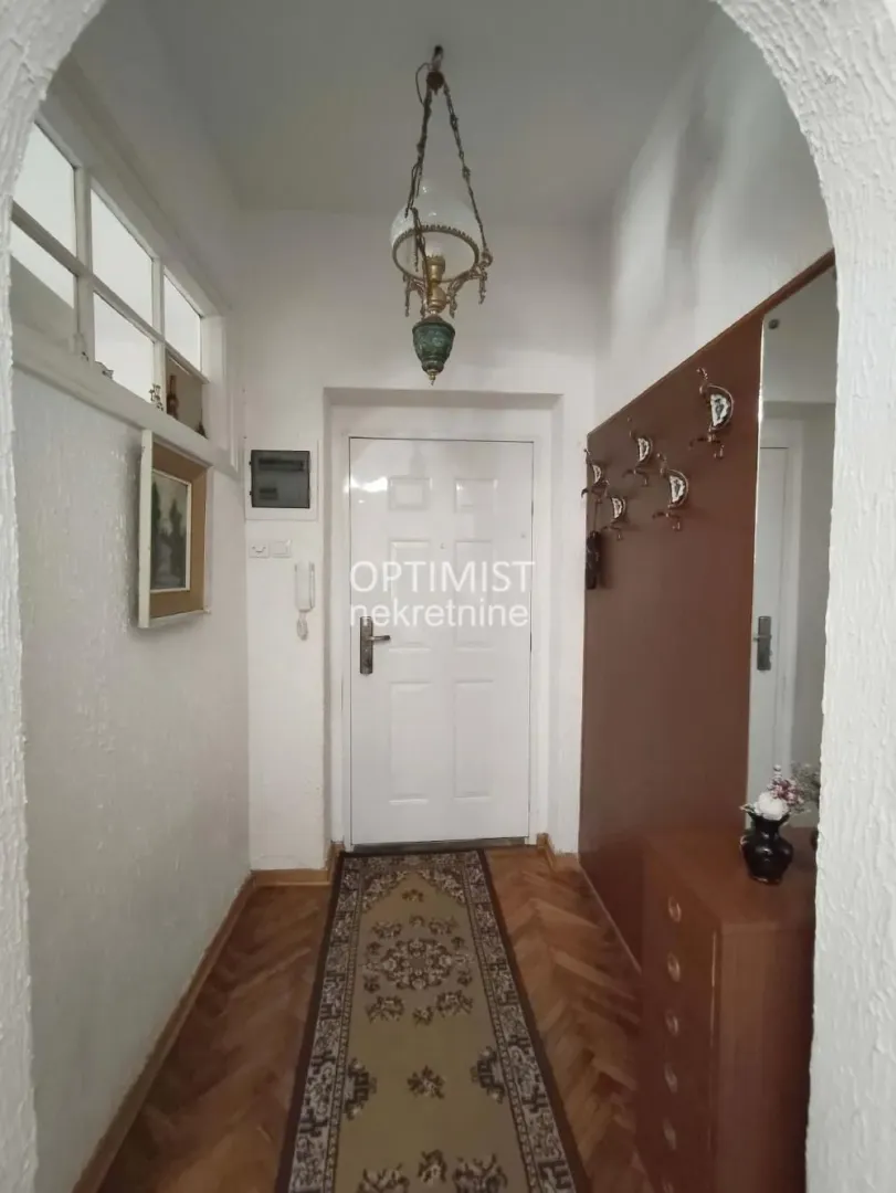 Sale, two bedroom apartment, 67m², Senjak, Beograd