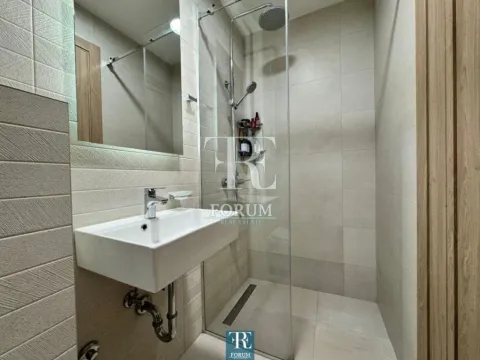 Izdavanje, dvosoban stan, 86m², Master Kvart, Podgorica - image 12