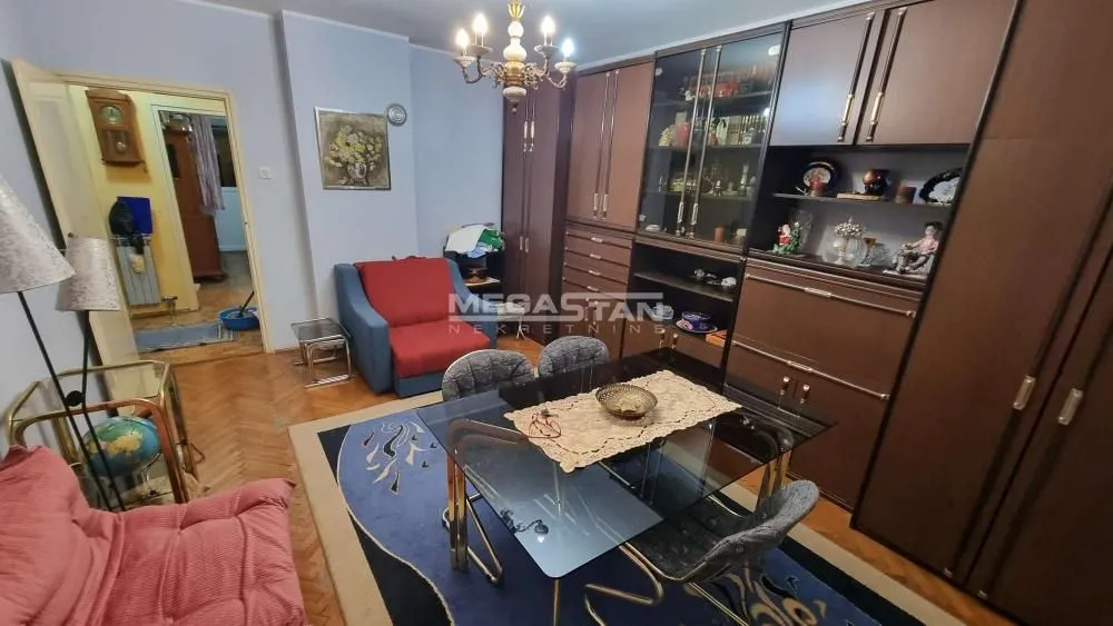 Izdavanje, dvosoban stan, 56m², Čukarica, Beograd