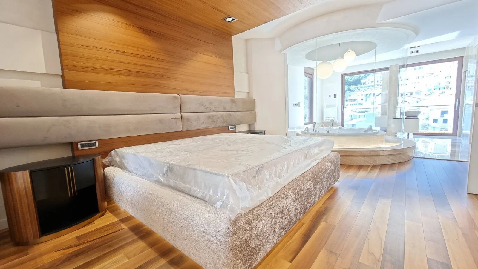 Sale, three bedroom apartment, 313m², Budva, Crna Gora