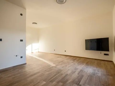 Prodaja, stan, 46m², Reževići, Budva - image 7