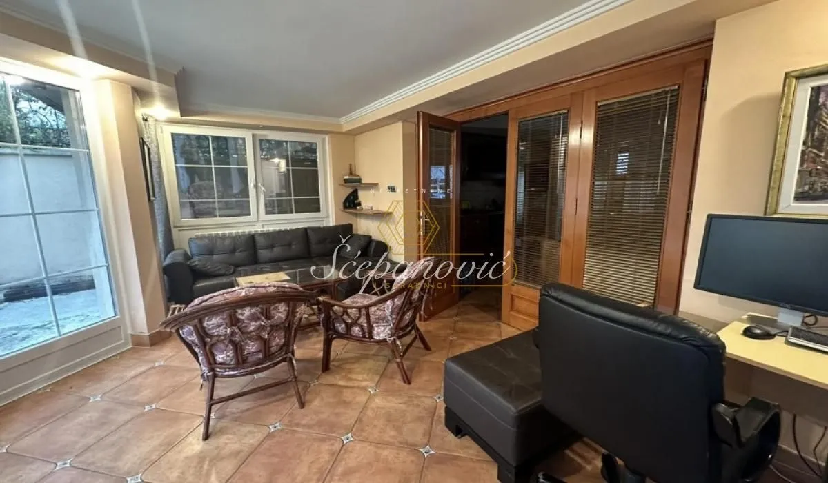 Rent, house, 215m², Salajka, Novi Sad Sve Podlokacije