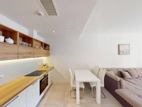 Sale, one bedroom apartment, 57m², Luštica, Tivat - image 9