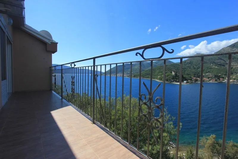 Prodaja, kuća, 170m², Lepetani, Tivat