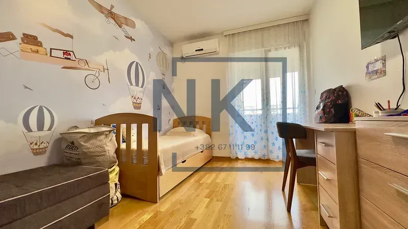 Prodaja, trosoban stan, 78m², Stari Aerodrom, Podgorica