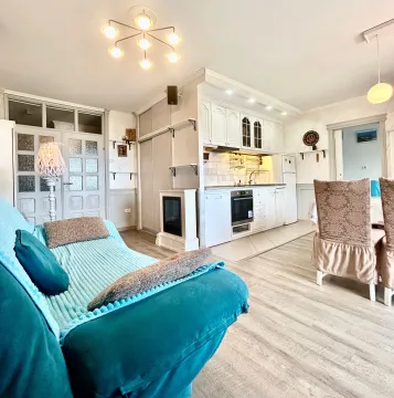 Rent, three bedroom apartment, 85m², Babin Do, Budva - image 2