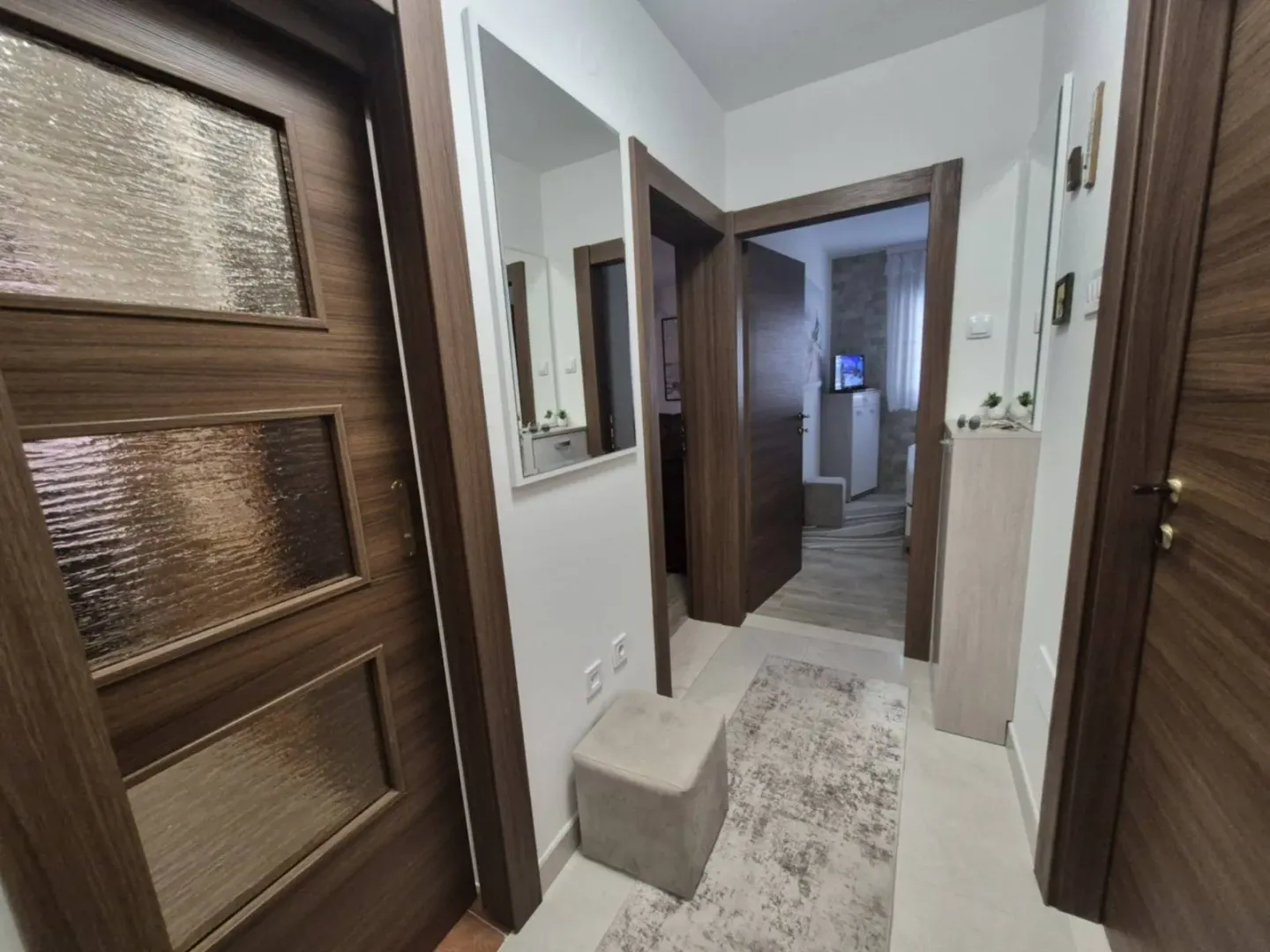 Rent, one bedroom apartment, 50m², Zaobilaznica, Budva