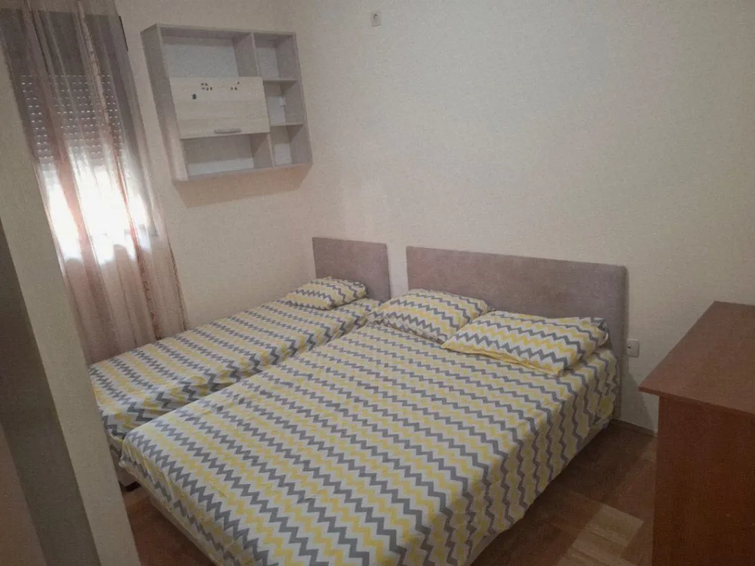Izdavanje, jednosoban stan, 41m², Stari Aerodrom, Podgorica