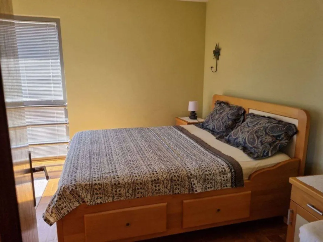 Rent, three bedroom apartment, 90m², Velji Vinogradi, Budva