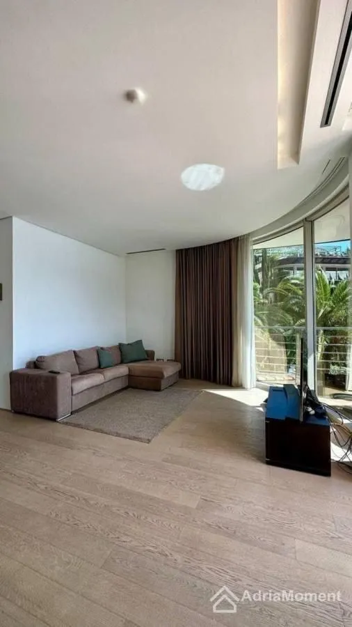 Sale, two bedroom apartment, 133m², Centar, Budva
