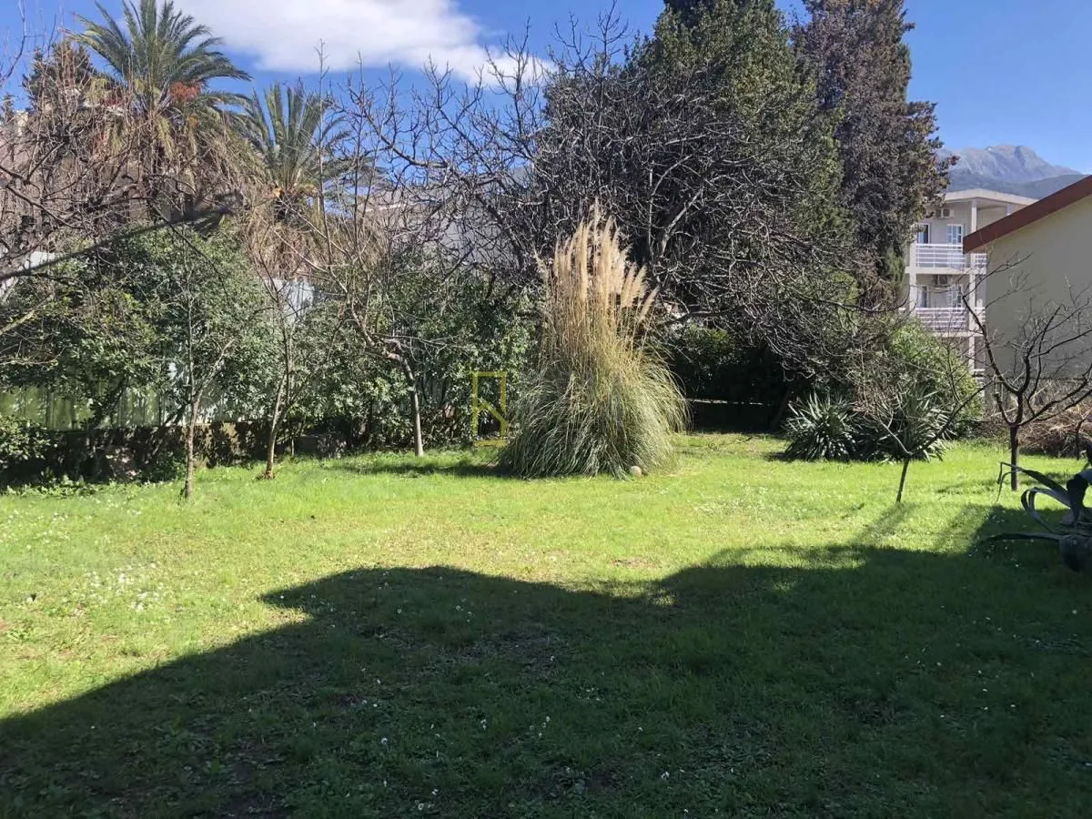 Sale, house, 300m², Šušanj, Bar