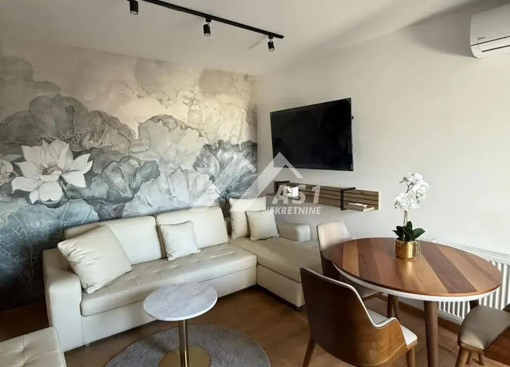 Izdavanje, jednosoban stan, 27m², Grbavica, Novi Sad Sve Podlokacije