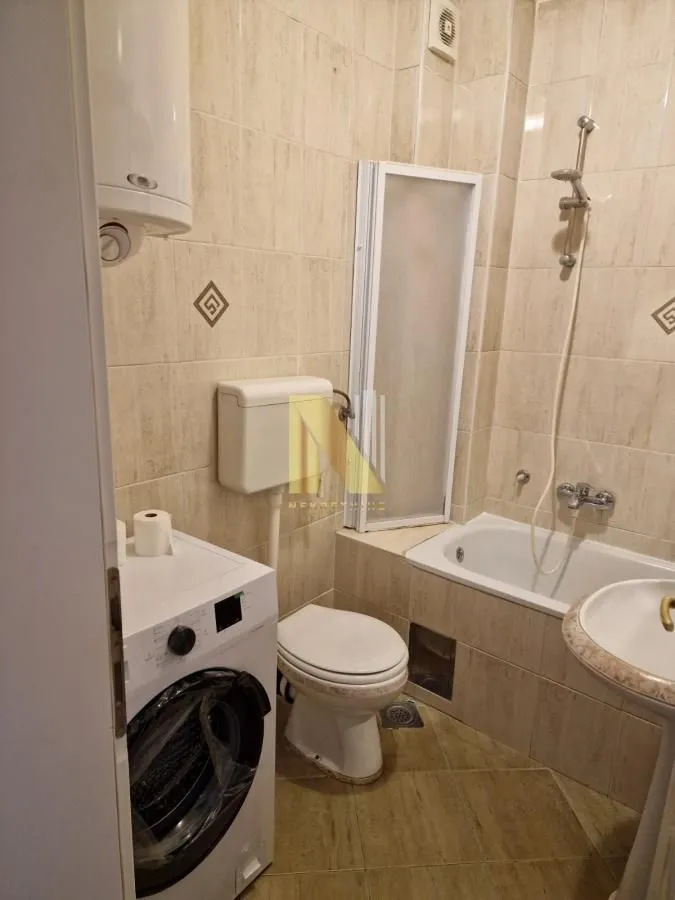 Izdavanje, dvosoban stan, 51m², Bulevar Evrope, Novi Sad Sve Podlokacije