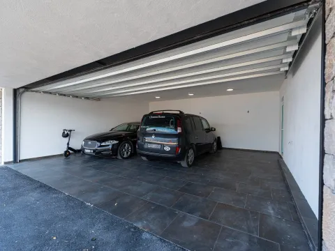 Izdavanje, jednosoban stan, 144m², Krašići, Tivat - image 45