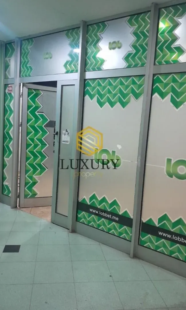 Rent, office space, 43m², Blok 6, Podgorica