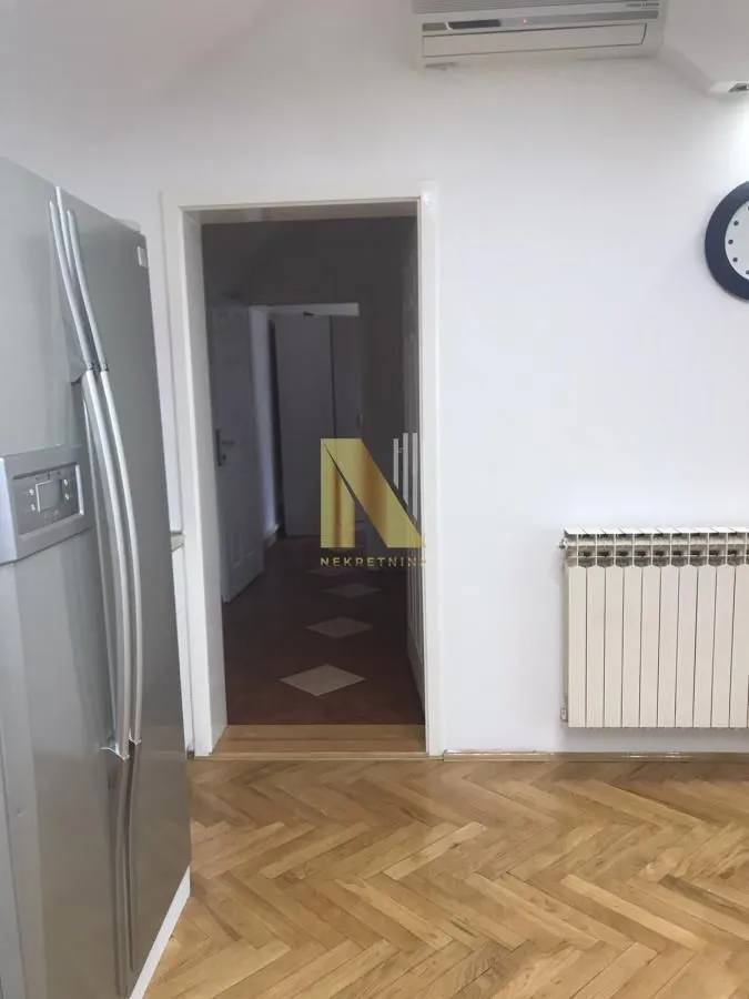 Prodaja, stan, 130m², Grbavica, Novi Sad Sve Podlokacije