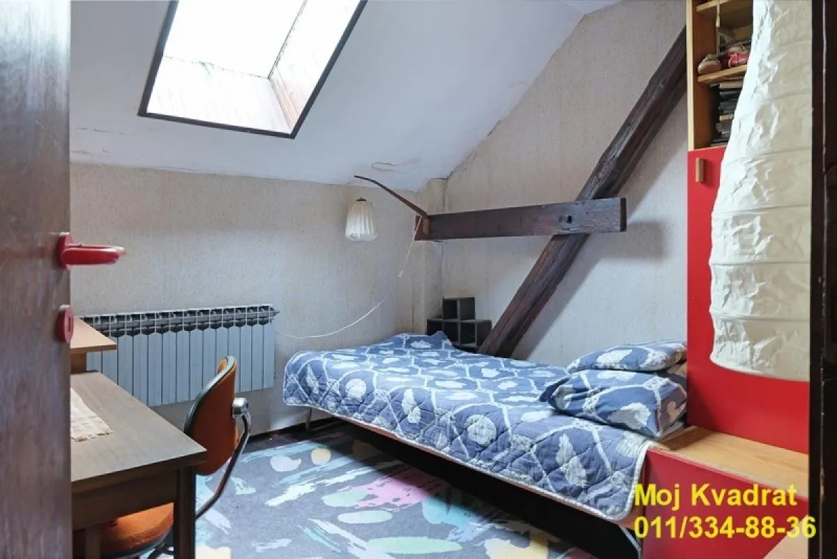 Sale, four bedroom apartment, 98m², Stari Grad, Beograd