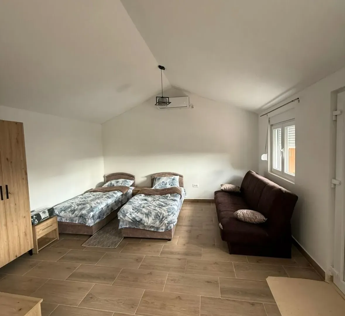 Izdavanje, garsonjera, 30m², Gradiošnica, Tivat