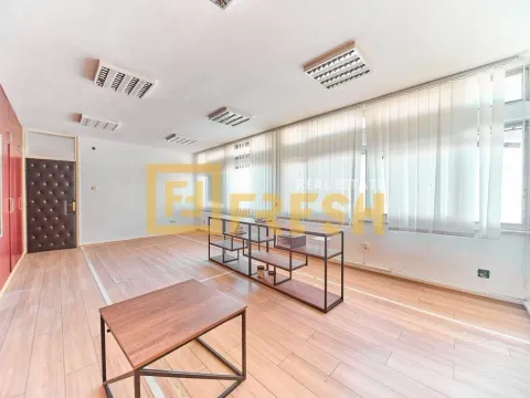 Izdavanje, poslovni prostor, 228m², Preko Morače, Podgorica - image 15