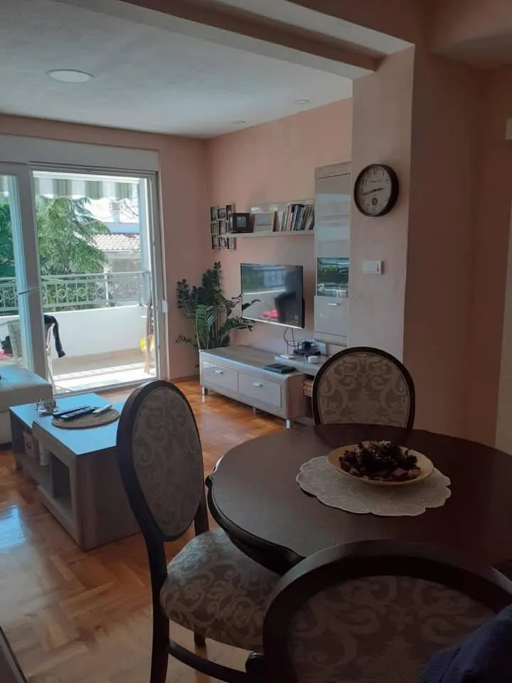 Rent, two bedroom apartment, 60m², Centar, Bar