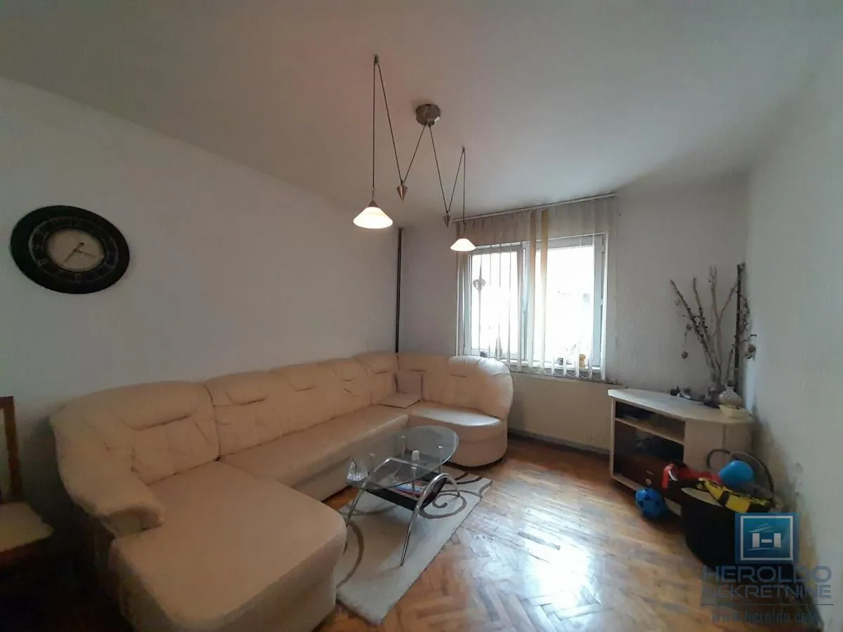 Sale, house, 180m², Centar, Ćuprija