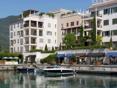 Sale, two bedroom apartment, 90m², Porto Montenegro, Tivat - image 4