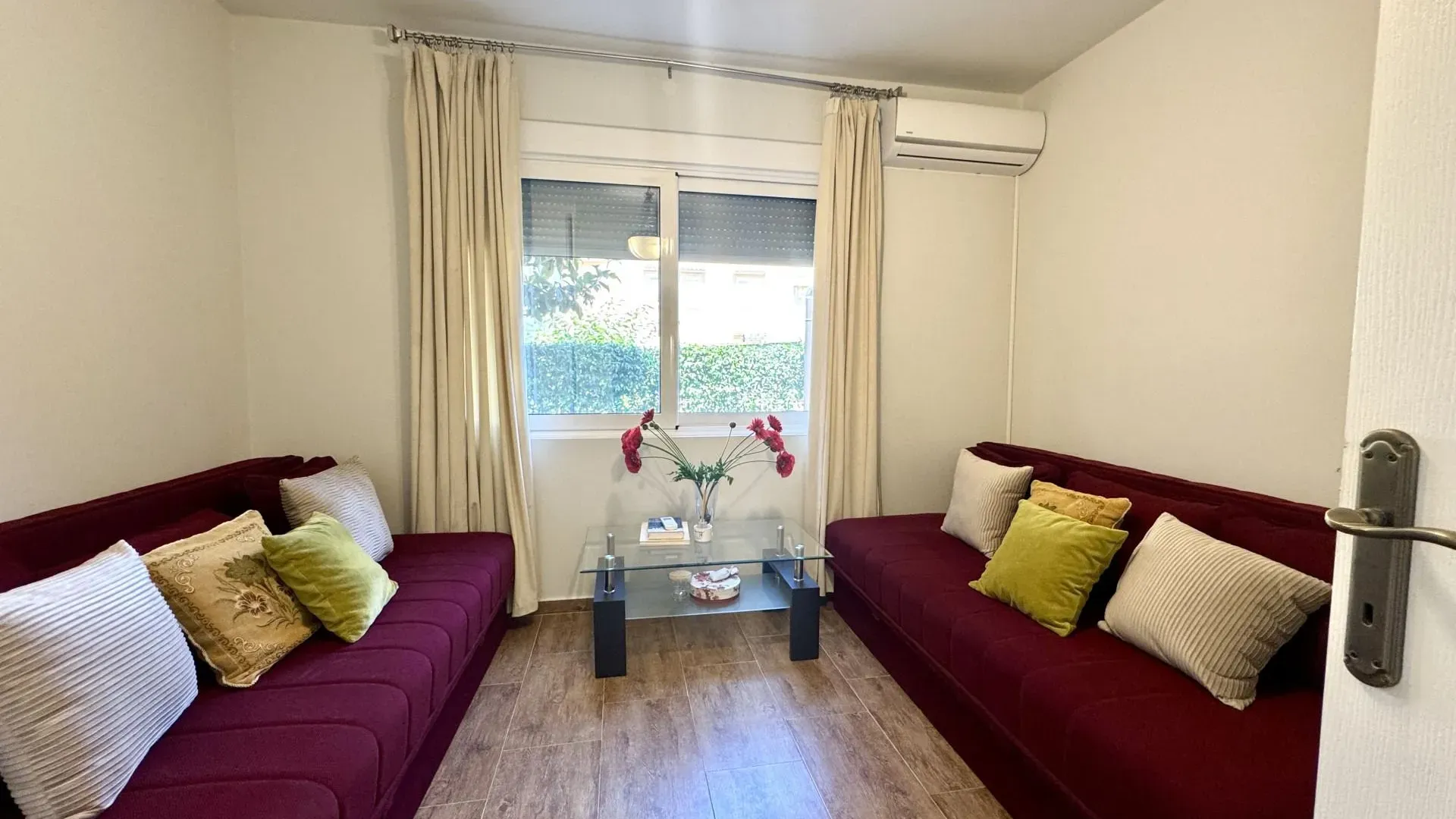 Rent, three bedroom apartment, 100m², Seljanovo, Tivat
