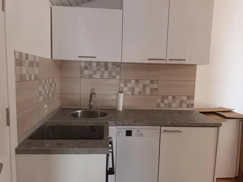 Izdavanje, kuća, 180m², Savski Venac, Beograd