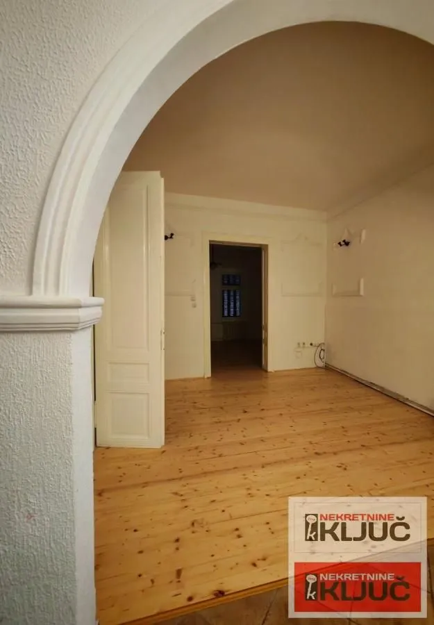Rent, house, 250m², Centar, Novi Sad