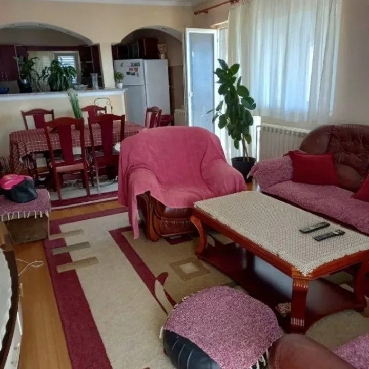 Rent, four bedroom apartment, 174m², Gradiošnica, Tivat