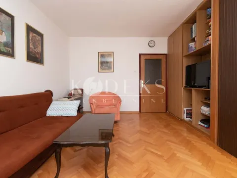 Izdavanje, dvosoban stan, 80m², Zabjelo, Podgorica