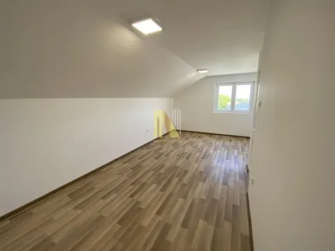 Prodaja, kuća, 105m², Petrovaradin, Novi Sad - image 18