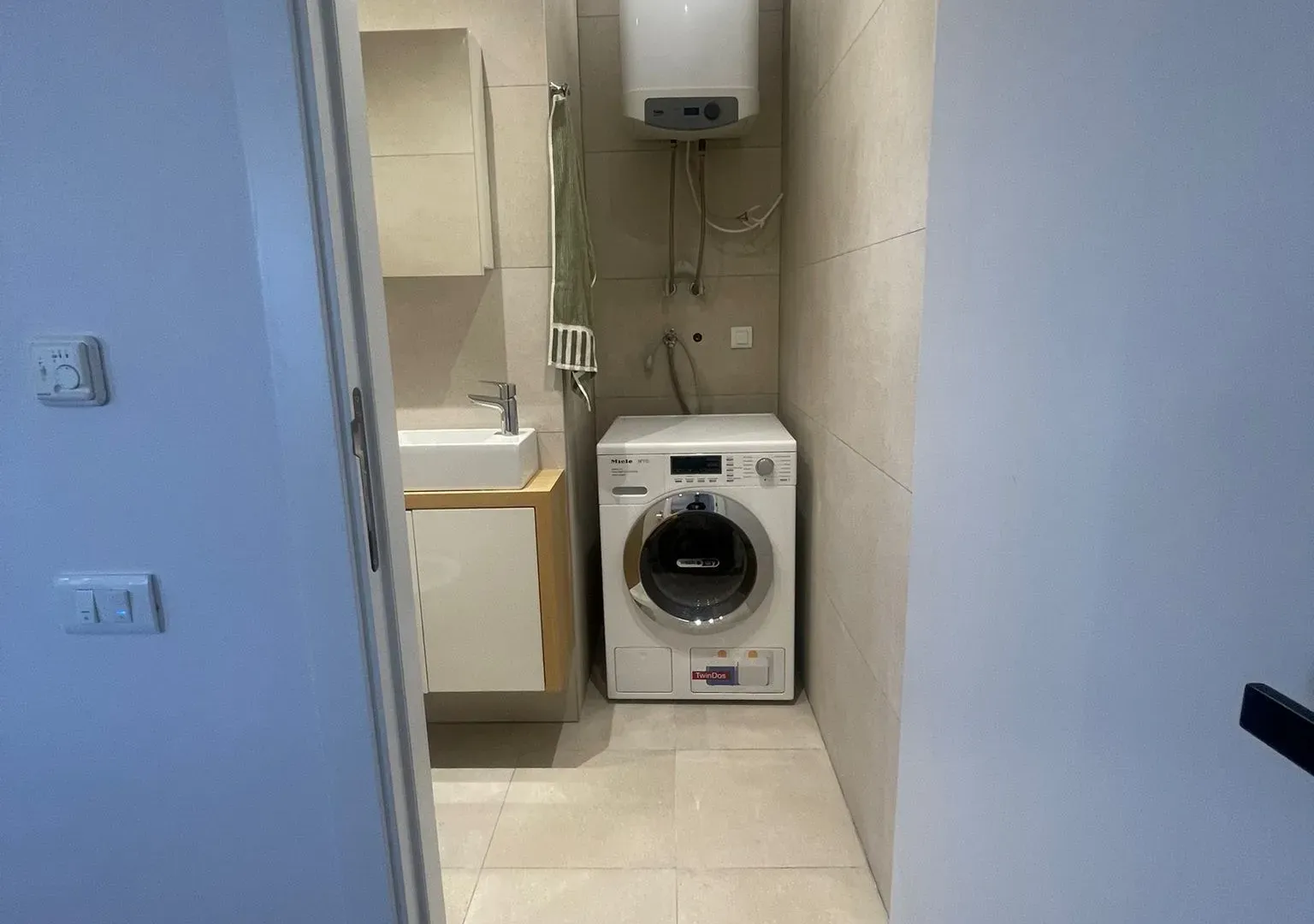 Prodaja, dvosoban stan, 72m², Mažina, Tivat