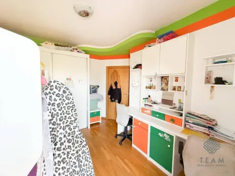 Prodaja, trosoban stan, 136m², Centar, Podgorica - image 13