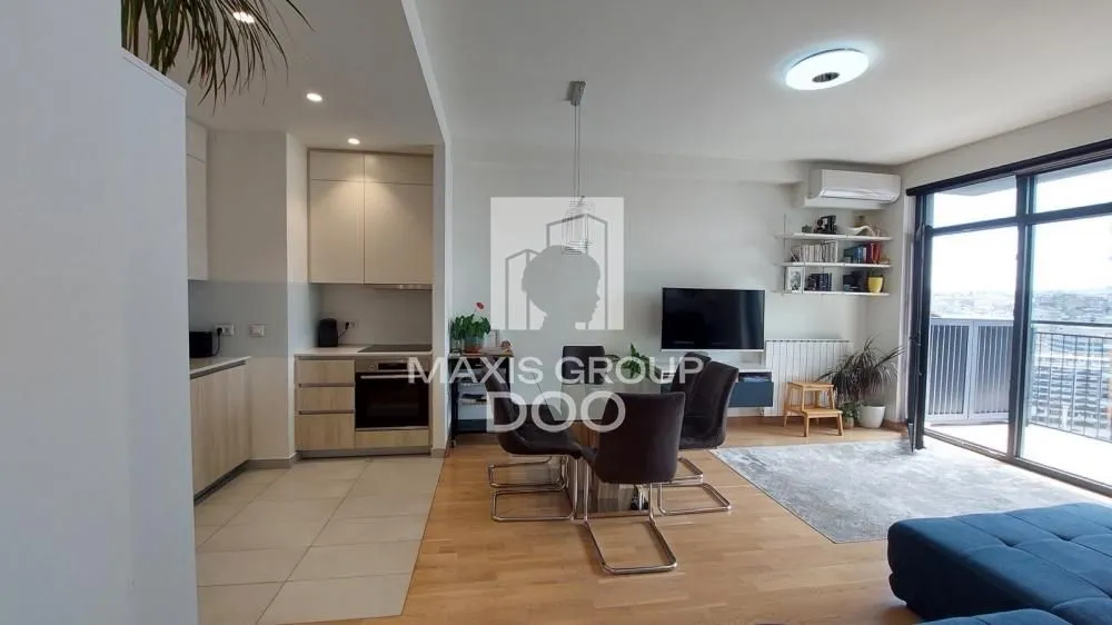 Prodaja, trosoban stan, 79m², Savski Venac, Beograd