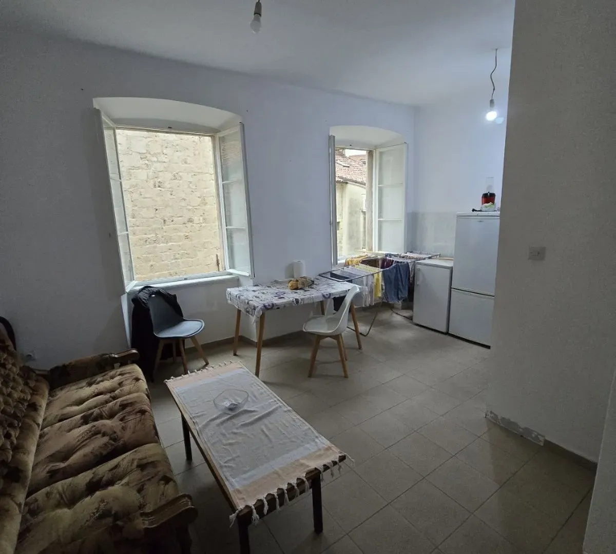 Prodaja, trosoban stan, 72m², Kotor, Crna Gora