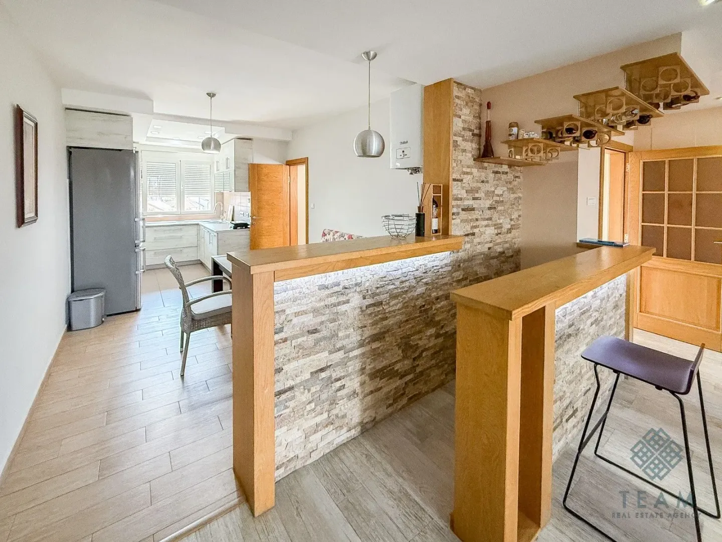 Izdavanje, trosoban stan, 150m², Zabjelo, Podgorica