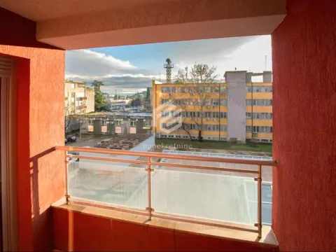 Izdavanje, dvosoban stan, 67m², Preko Morače, Podgorica - image 14