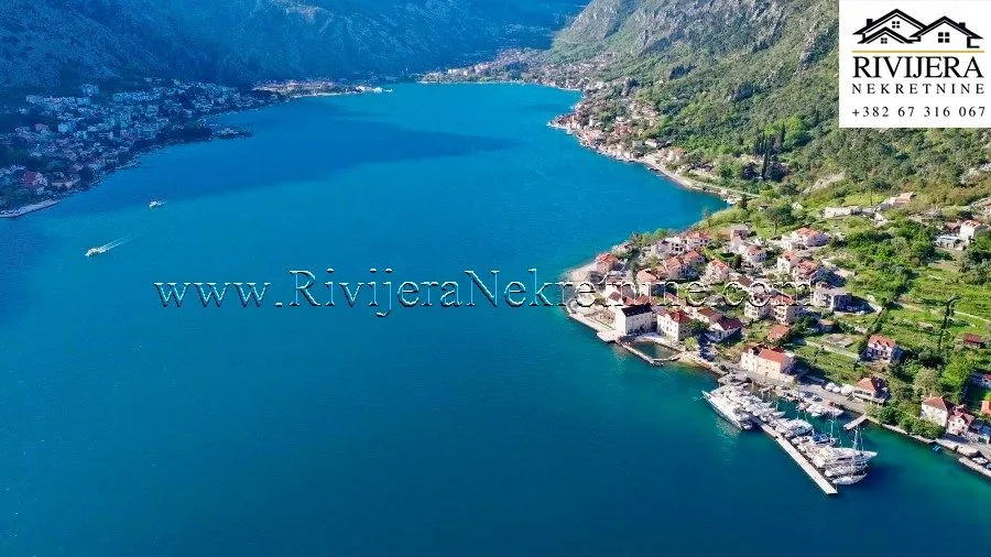 Sale, house, 300m², Prčanj, Kotor