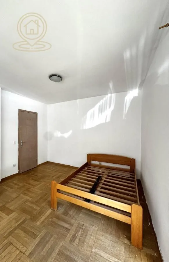 Izdavanje, četvorosoban stan, 110m², Voždovac Sve Podlokacije, Beograd