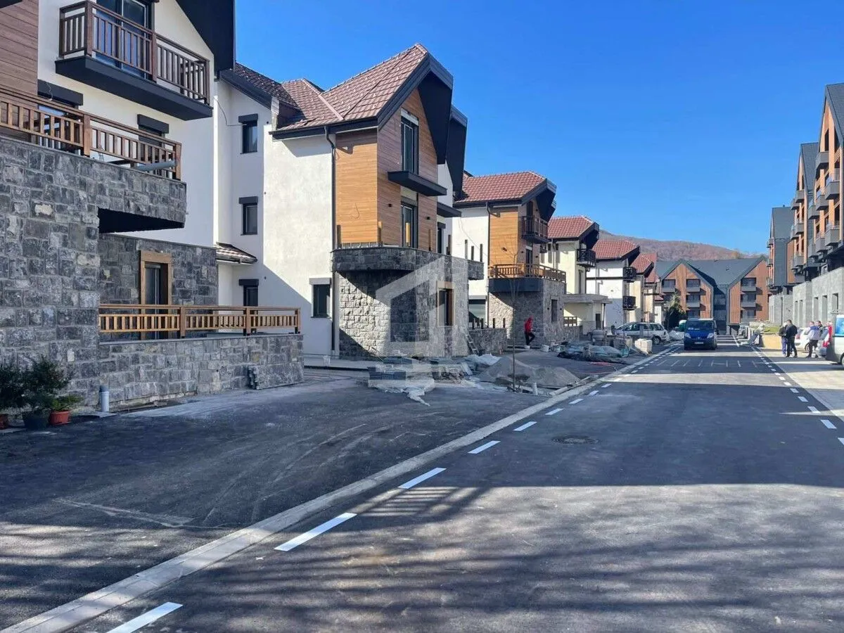 Prodaja, jednosoban stan, 46m², Kolašin, Crna Gora