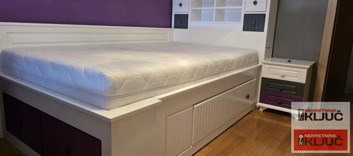 Izdavanje, četvorosoban stan, 134m², Spens, Novi Sad Sve Podlokacije