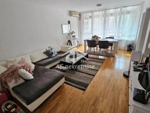 Izdavanje, trosoban stan, 76m², Cvetkova Pijaca, Zvezdara Sve Podlokacije