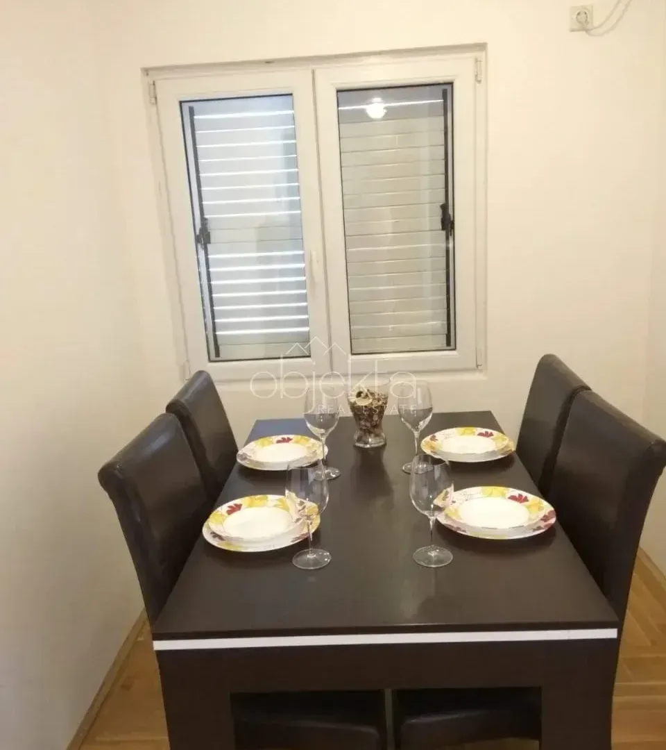 Izdavanje, stan, 46m², Tivat, Crna Gora