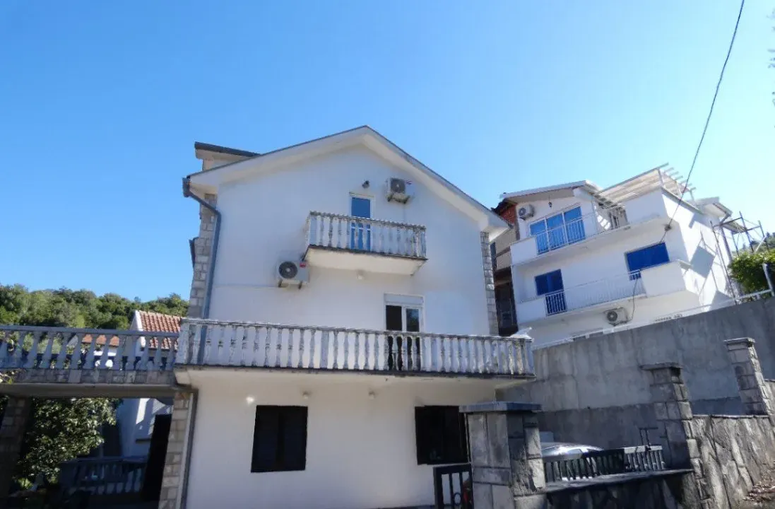 Sale, house, 247m², Krašići, Tivat