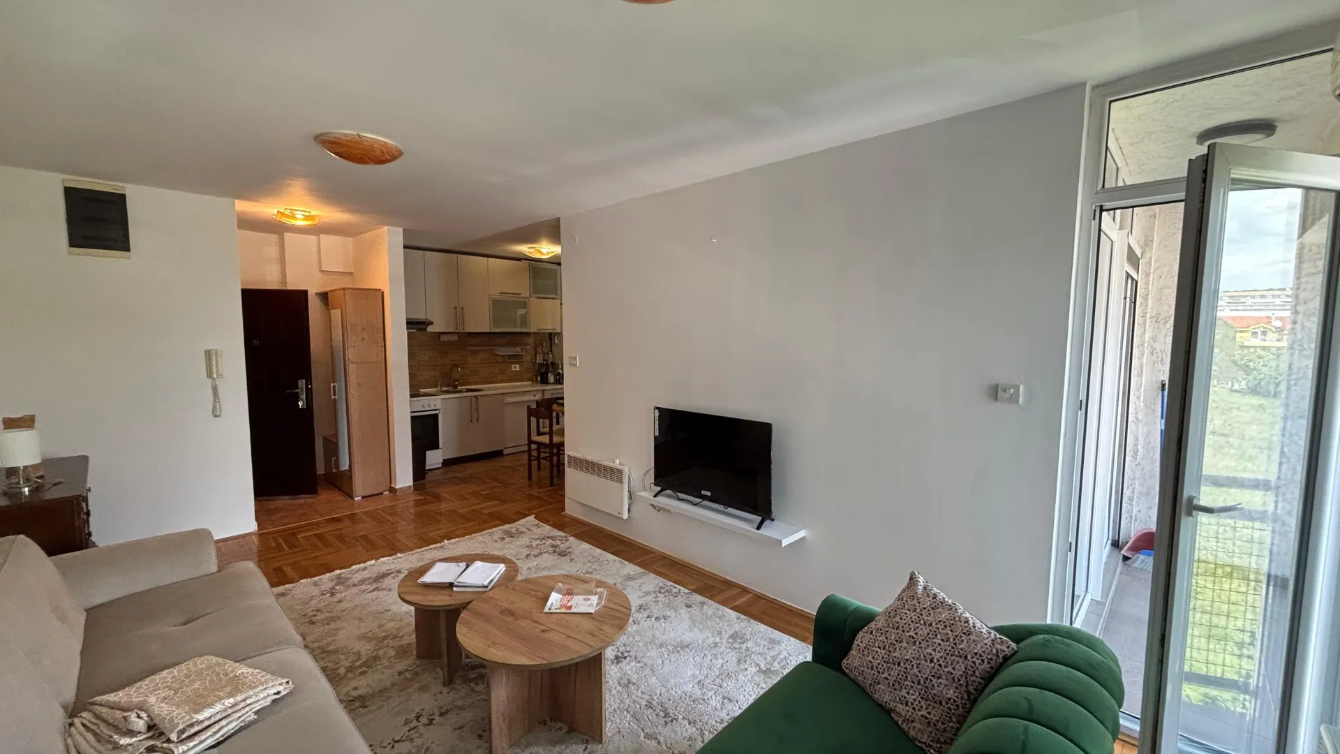 Izdavanje, dvosoban stan, 60m², 1 maj, Podgorica