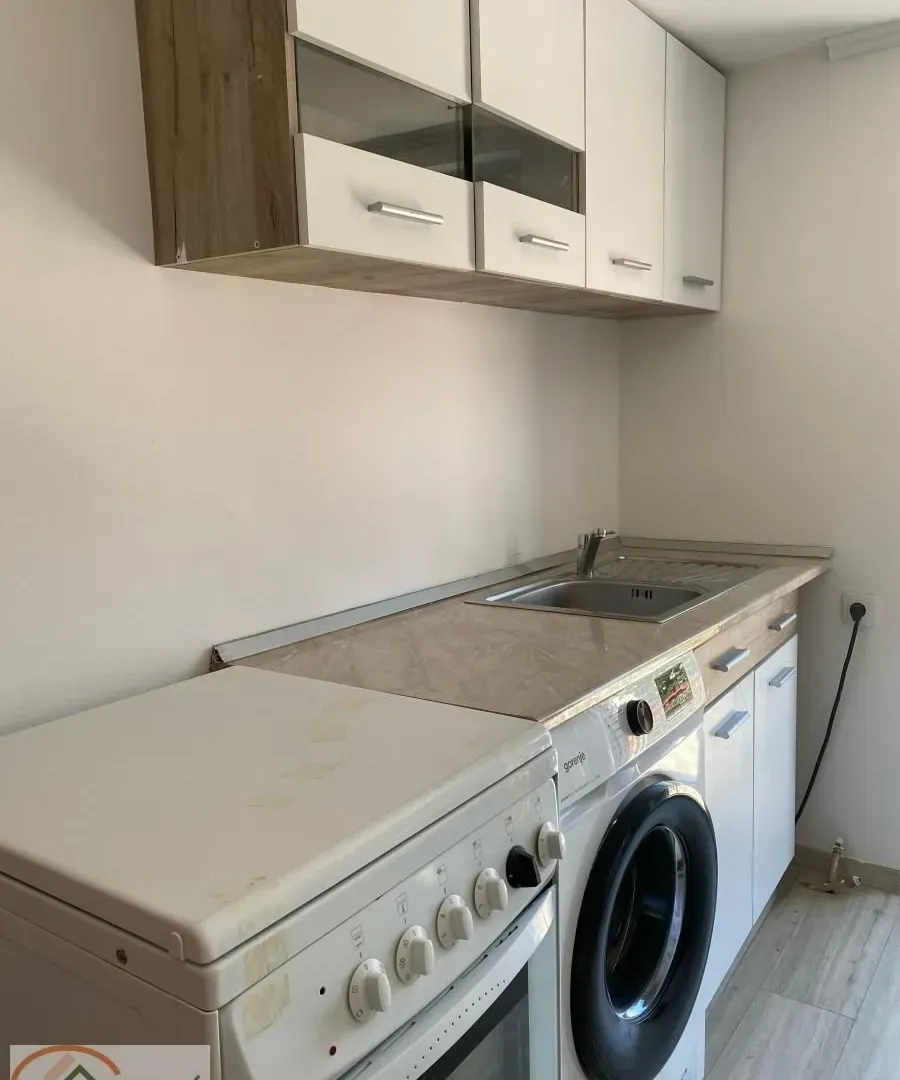 Prodaja, dvosoban stan, 108m², Crveni Krst, Beograd