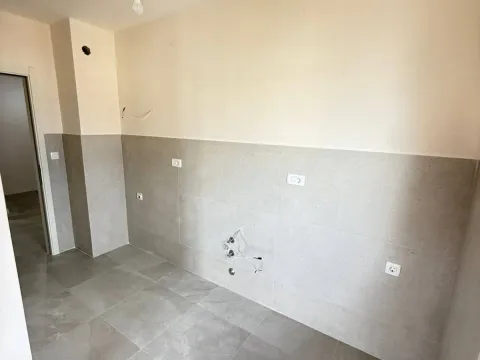 Sale, two bedroom apartment, 72m², Central Point, Podgorica - image 8